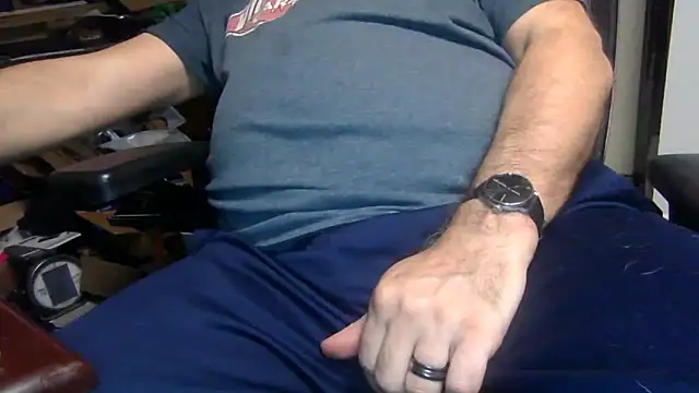 Snapshot of thickdaddy59 chatting on December 2024 05:36:01 AM thickdaddy59 online show from December 2024 05:36:01 AM