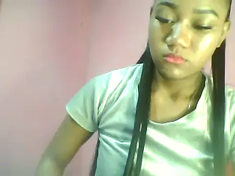 Snapshot of Fariana01 chatting on December 2024 11:49:01 PM Fariana01 online show from December 2024 11:49:01 PM