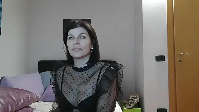 Snapshot of MISXY chatting on January 2025 08:10:01 PM MISXY online show from January 2025 08:10:01 PM