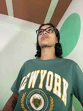 LollaByer online show from April 2026 09:06:02 PM