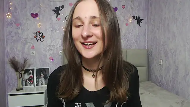 MichelLeee online show from February 2025 12:17:01 PM