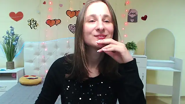 MichelLeee online show from February 2025 12:33:02 PM