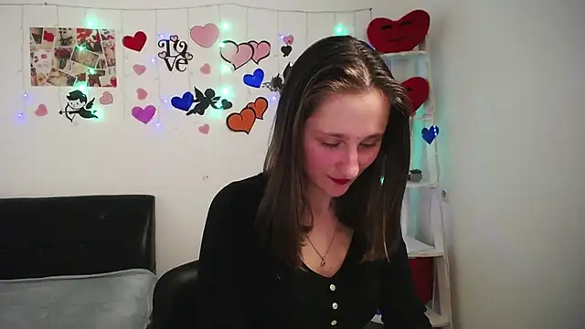 MichelLeee online show from February 2025 06:20:01 PM