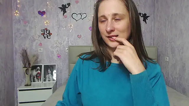 MichelLeee online show from March 2025 12:16:01 PM