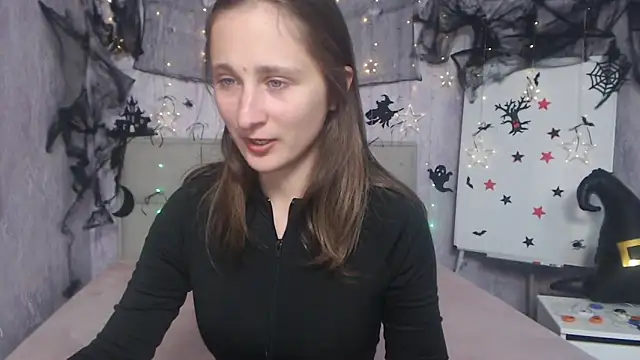 MichelLeee online show from October 2025 11:13:02 AM