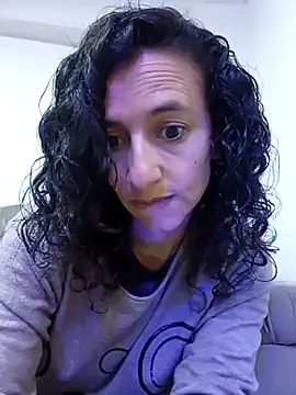 Snapshot of AriannaRussell_ chatting on June 2026 12:42:02 PM AriannaRussell online show from June 2026 12:42:02 PM