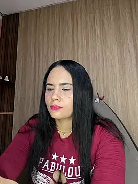 Snapshot of Leyna_Kenet chatting on July 2026 10:49:02 PM Leyna Kenet online show from July 2026 10:49:02 PM