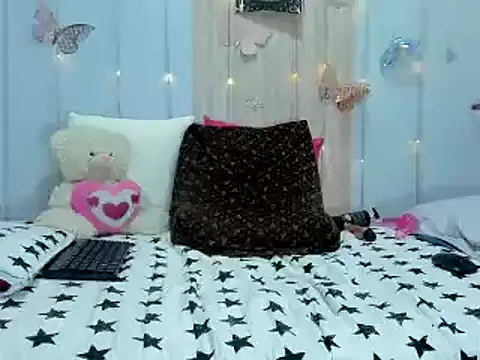 anthiamelisa online show from February 2025 04:42:02 AM