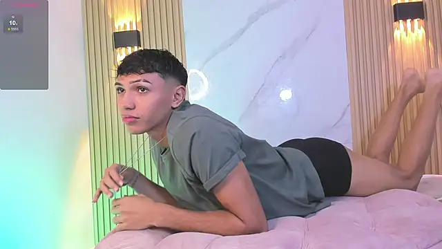 Snapshot of im_sebaslopez chatting on January 2025 12:34:02 AM im sebaslopez online show from January 2025 12:34:02 AM