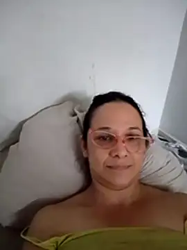 Snapshot of nicolle_milf1978 chatting on June 2026 12:20:01 PM nicolle milf1978 online show from June 2026 12:20:01 PM