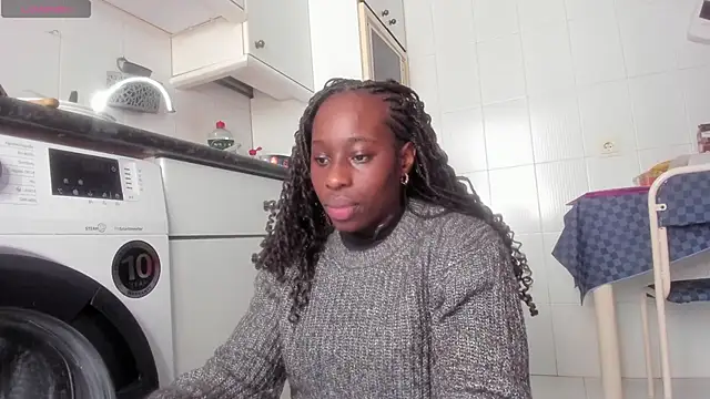 Snapshot of aafricaa chatting on January 2025 09:57:01 AM aafricaa online show from January 2025 09:57:01 AM