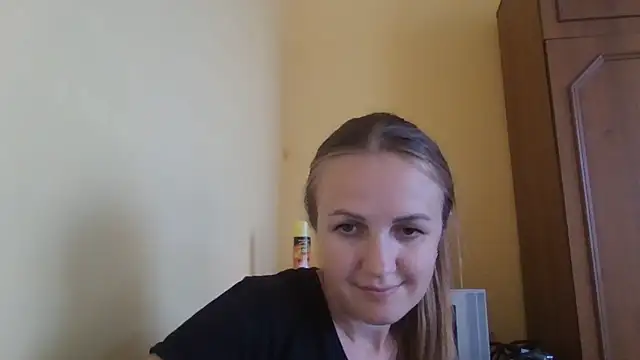 Snapshot of Milaniya261 chatting on June 2026 10:47:02 AM Milaniya261 online show from June 2026 10:47:02 AM