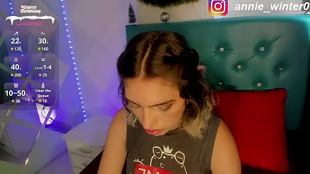 Annie  winter online show from December 2024 08:47:02 PM