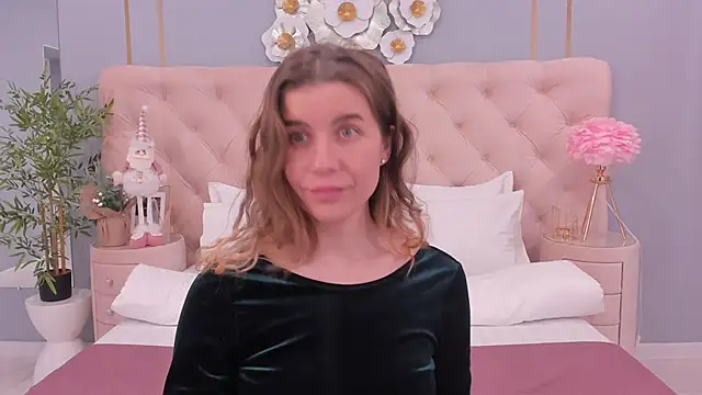 Snapshot of VikkiStorm chatting on December 2024 09:46:01 AM VikkiStorm online show from December 2024 09:46:01 AM