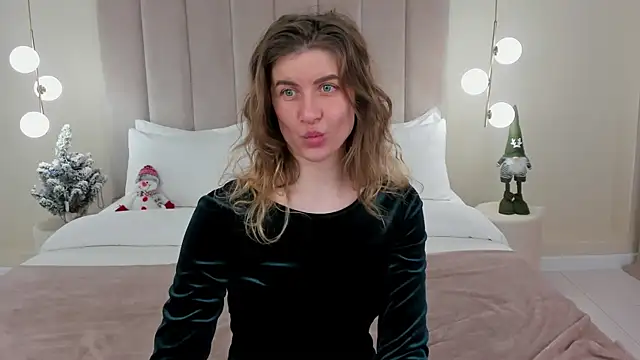 Snapshot of VikkiStorm chatting on January 2025 09:54:02 AM VikkiStorm online show from January 2025 09:54:02 AM