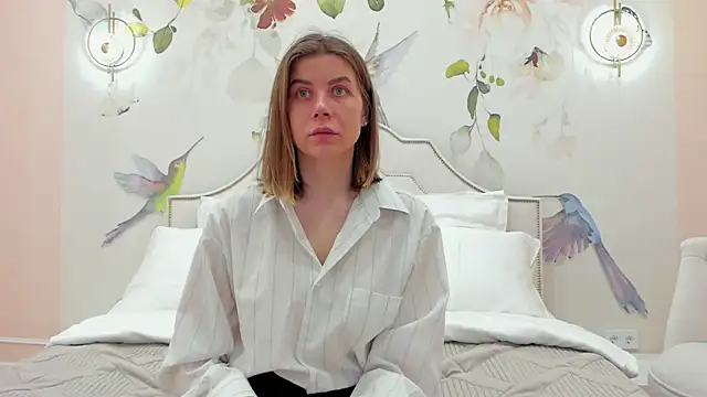 Snapshot of VikkiStorm chatting on January 2025 03:11:01 AM VikkiStorm online show from January 2025 03:11:01 AM