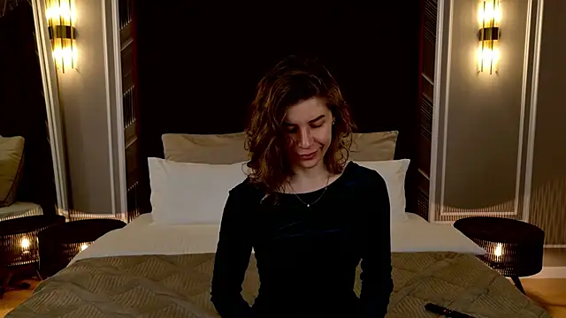 Snapshot of VikkiStorm chatting on March 2025 03:12:01 AM VikkiStorm online show from March 2025 03:12:01 AM