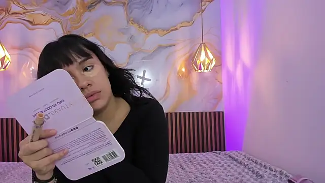 MelissaGilll online show from October 2025 07:55:01 PM