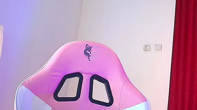 Anne Blueeyes online show from March 2026 02:17:01 PM