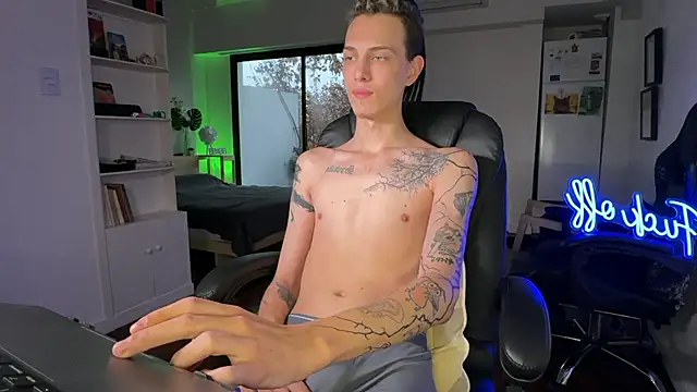 Den BlueXx online show from June 2026 08:12:02 PM