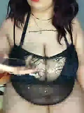 Snapshot of Farawla_elgmda chatting on January 2025 12:32:02 PM Farawla elgmda online show from January 2025 12:32:02 PM