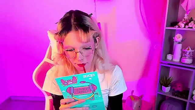 PamelamyDreamys online show from March 2025 01:37:02 PM