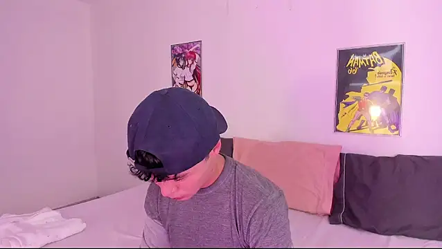 Snapshot of crushnier chatting on December 2024 05:04:01 PM crushnier online show from December 2024 05:04:01 PM