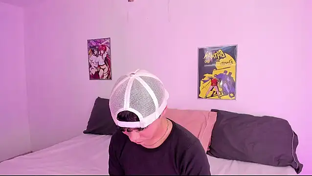 Snapshot of crushnier chatting on December 2024 05:18:02 PM crushnier online show from December 2024 05:18:02 PM