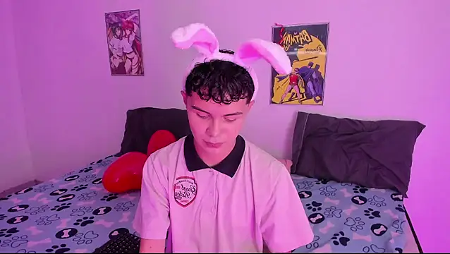 Snapshot of crushnier chatting on February 2025 06:04:02 PM crushnier online show from February 2025 06:04:02 PM