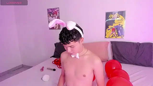 Snapshot of crushnier chatting on February 2025 06:09:02 PM crushnier online show from February 2025 06:09:02 PM