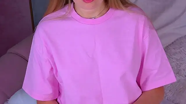 BeatriceEsmont online show from October 2025 07:25:02 PM