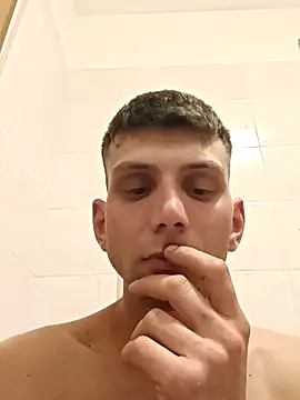 dariodario online show from March 2025 08:32:02 PM