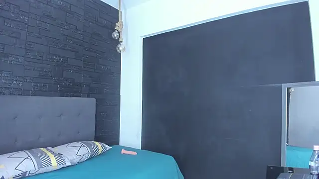 Snapshot of bruno_miller_ chatting on March 2025 09:23:01 PM bruno miller online show from March 2025 09:23:01 PM