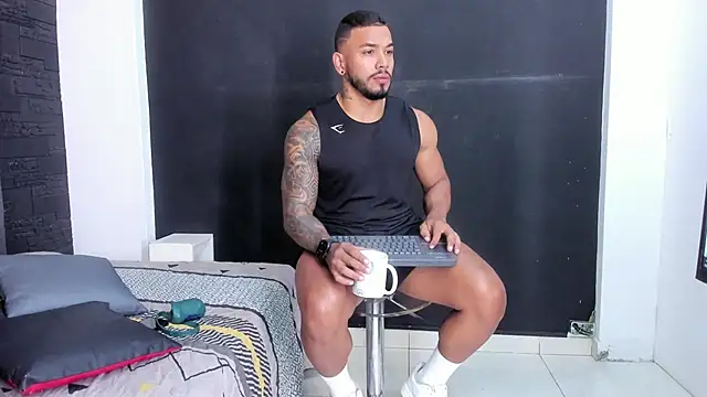 Snapshot of bruno_miller_ chatting on September 2025 09:42:01 PM bruno miller online show from September 2025 09:42:01 PM