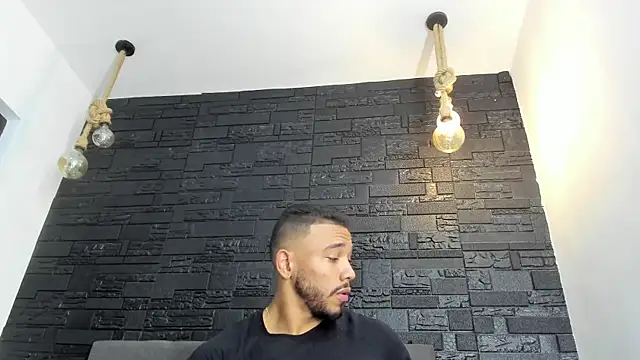 Snapshot of bruno_miller_ chatting on October 2025 10:08:02 PM bruno miller online show from October 2025 10:08:02 PM