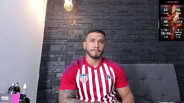 Snapshot of bruno_miller_ chatting on October 2025 09:48:02 PM bruno miller online show from October 2025 09:48:02 PM