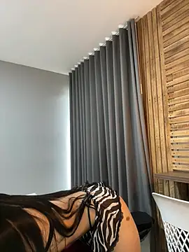  AmberSmithh online show from February 2025 11:43:02 AM