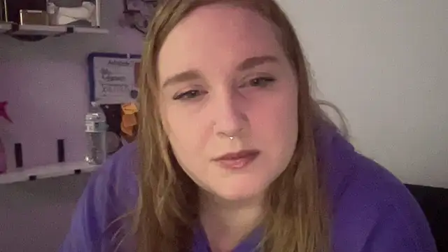 Snapshot of thickgingergoddess chatting on December 2024 02:16:02 PM thickgingergoddess online show from December 2024 02:16:02 PM