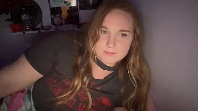 Snapshot of thickgingergoddess chatting on December 2024 07:46:01 AM thickgingergoddess online show from December 2024 07:46:01 AM
