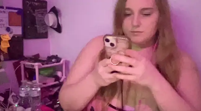 Snapshot of thickgingergoddess chatting on December 2024 01:26:02 AM thickgingergoddess online show from December 2024 01:26:02 AM
