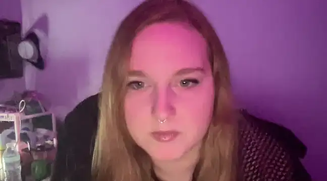 Snapshot of thickgingergoddess chatting on December 2024 02:06:02 AM thickgingergoddess online show from December 2024 02:06:02 AM