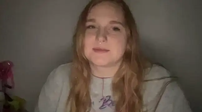 Snapshot of thickgingergoddess chatting on December 2024 05:28:02 AM thickgingergoddess online show from December 2024 05:28:02 AM