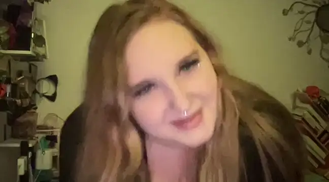 Snapshot of thickgingergoddess chatting on December 2024 06:22:02 AM thickgingergoddess online show from December 2024 06:22:02 AM