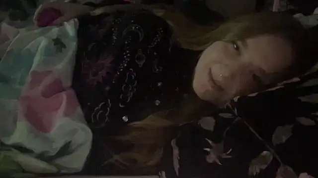 Snapshot of thickgingergoddess chatting on January 2025 05:42:02 AM thickgingergoddess online show from January 2025 05:42:02 AM