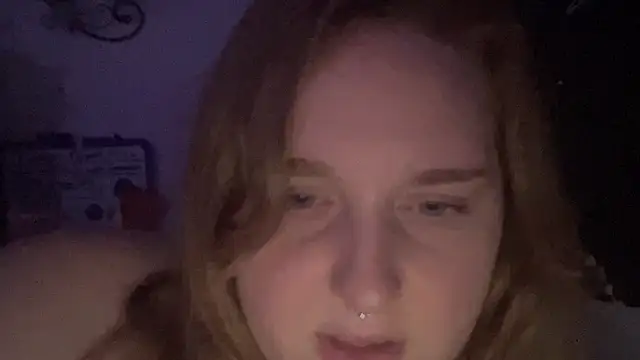 Snapshot of thickgingergoddess chatting on January 2025 02:58:01 AM thickgingergoddess online show from January 2025 02:58:01 AM