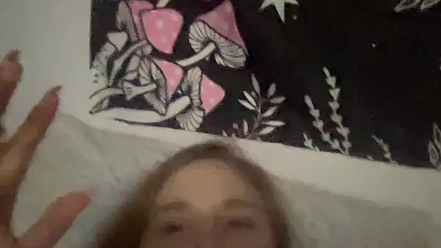 Snapshot of thickgingergoddess chatting on January 2025 07:15:01 PM thickgingergoddess online show from January 2025 07:15:01 PM