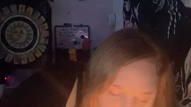 Snapshot of thickgingergoddess chatting on January 2025 02:25:02 AM thickgingergoddess online show from January 2025 02:25:02 AM