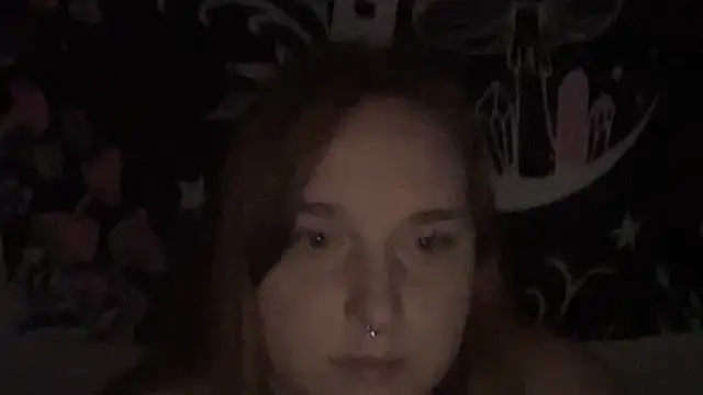 Snapshot of thickgingergoddess chatting on January 2025 04:18:02 AM thickgingergoddess online show from January 2025 04:18:02 AM
