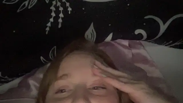Snapshot of thickgingergoddess chatting on January 2025 11:50:01 PM thickgingergoddess online show from January 2025 11:50:01 PM
