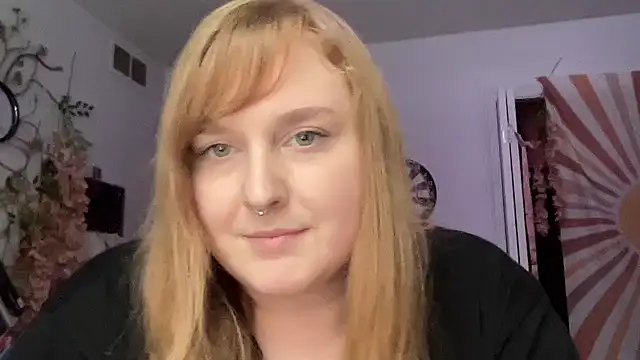 Snapshot of thickgingergoddess chatting on February 2025 09:34:02 PM thickgingergoddess online show from February 2025 09:34:02 PM